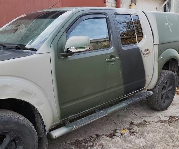 Зеленый Ниссан Навара, объемом двигателя 0 л и пробегом 100 тыс. км за 5300 $, фото 1 на Automoto.ua