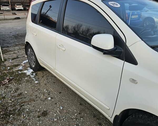 Белый Ниссан Ноут, объемом двигателя 1.6 л и пробегом 201 тыс. км за 6050 $, фото 8 на Automoto.ua