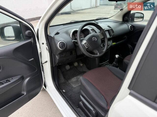 Білий Ніссан Ноут, об'ємом двигуна 0 л та пробігом 213 тис. км за 5800 $, фото 40 на Automoto.ua