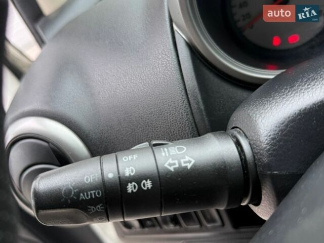 Білий Ніссан Ноут, об'ємом двигуна 0 л та пробігом 213 тис. км за 5800 $, фото 48 на Automoto.ua