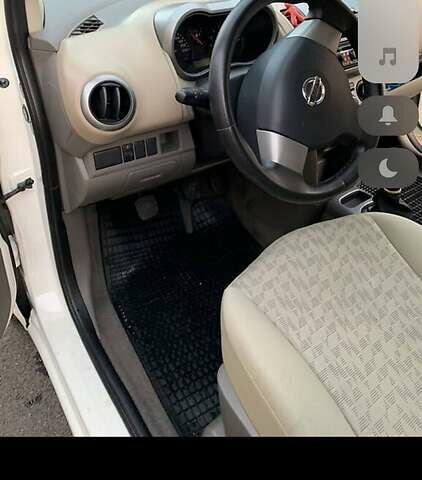 Білий Ніссан Ноут, об'ємом двигуна 1.4 л та пробігом 280 тис. км за 4700 $, фото 8 на Automoto.ua