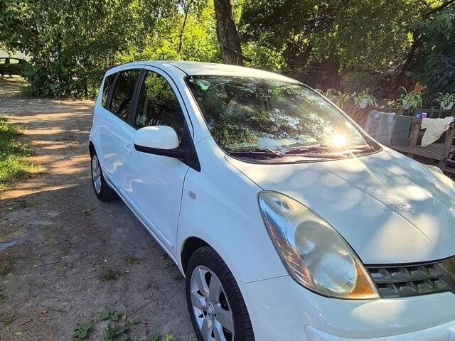 Білий Ніссан Ноут, об'ємом двигуна 1.39 л та пробігом 175 тис. км за 5200 $, фото 4 на Automoto.ua