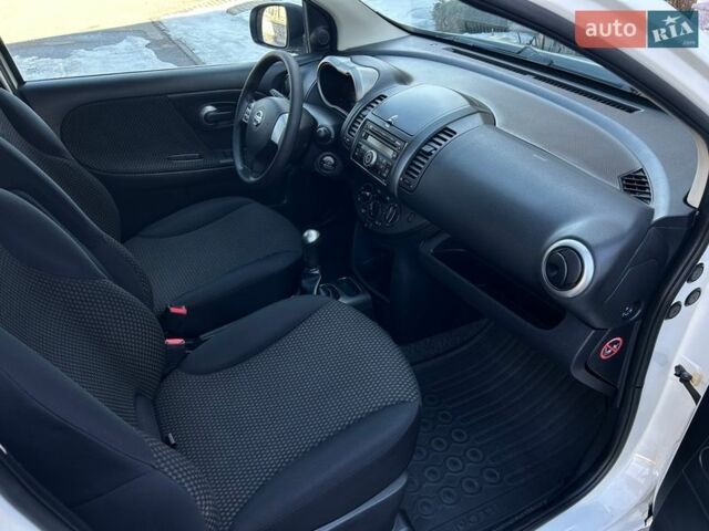 Белый Ниссан Ноут, объемом двигателя 1.4 л и пробегом 207 тыс. км за 5750 $, фото 45 на Automoto.ua