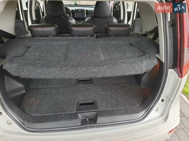 Белый Ниссан Ноут, объемом двигателя 1.5 л и пробегом 217 тыс. км за 6299 $, фото 7 на Automoto.ua