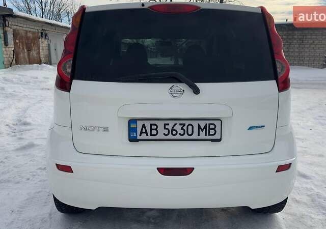 Білий Ніссан Ноут, об'ємом двигуна 1.39 л та пробігом 197 тис. км за 6300 $, фото 10 на Automoto.ua