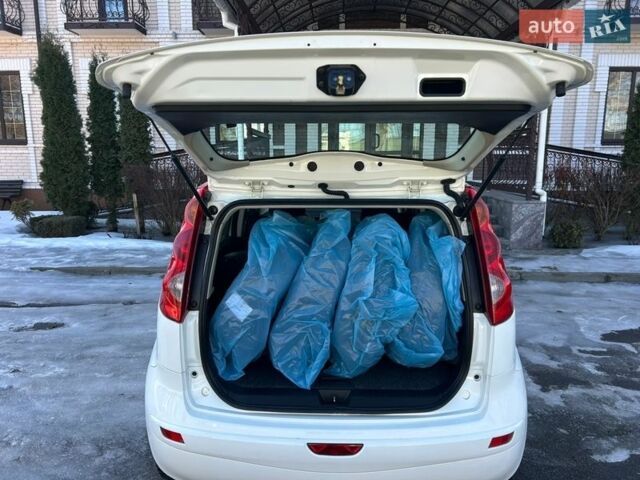 Белый Ниссан Ноут, объемом двигателя 1.4 л и пробегом 207 тыс. км за 5750 $, фото 20 на Automoto.ua