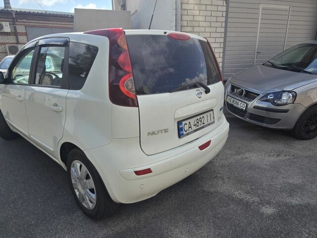 Білий Ніссан Ноут, об'ємом двигуна 1.5 л та пробігом 145 тис. км за 4900 $, фото 3 на Automoto.ua