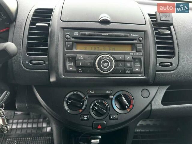 Білий Ніссан Ноут, об'ємом двигуна 1.39 л та пробігом 197 тис. км за 6300 $, фото 39 на Automoto.ua