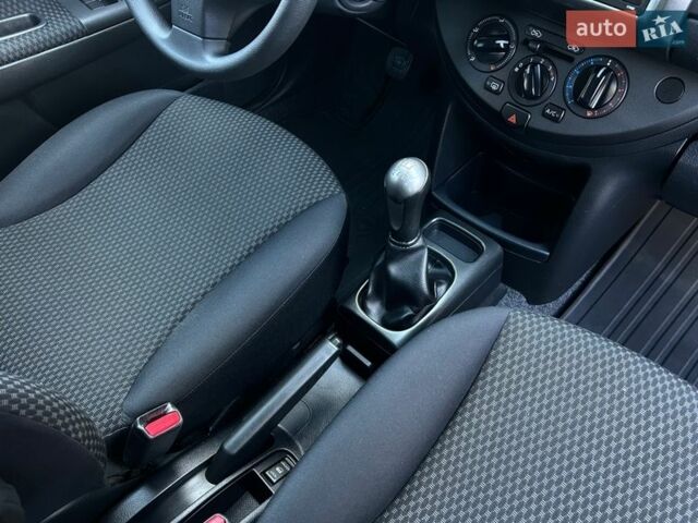 Белый Ниссан Ноут, объемом двигателя 1.4 л и пробегом 207 тыс. км за 5750 $, фото 40 на Automoto.ua