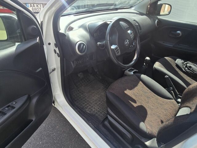 Білий Ніссан Ноут, об'ємом двигуна 1.5 л та пробігом 145 тис. км за 4900 $, фото 5 на Automoto.ua