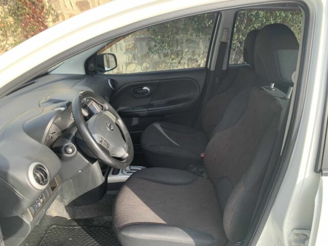 Белый Ниссан Ноут, объемом двигателя 1.6 л и пробегом 155 тыс. км за 6800 $, фото 8 на Automoto.ua