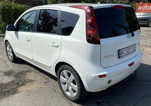 Белый Ниссан Ноут, объемом двигателя 1.39 л и пробегом 152 тыс. км за 5300 $, фото 6 на Automoto.ua