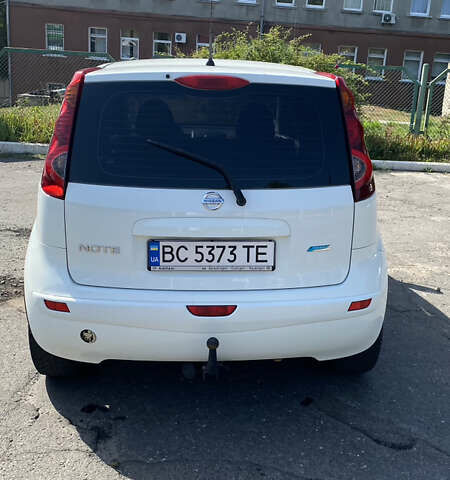 Белый Ниссан Ноут, объемом двигателя 1.39 л и пробегом 152 тыс. км за 5300 $, фото 15 на Automoto.ua