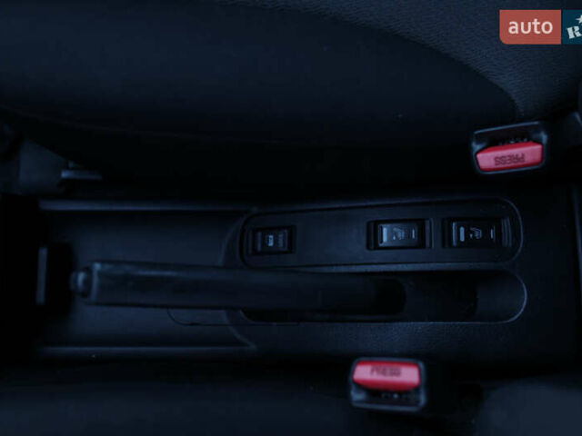 Белый Ниссан Ноут, объемом двигателя 1.6 л и пробегом 105 тыс. км за 6999 $, фото 15 на Automoto.ua