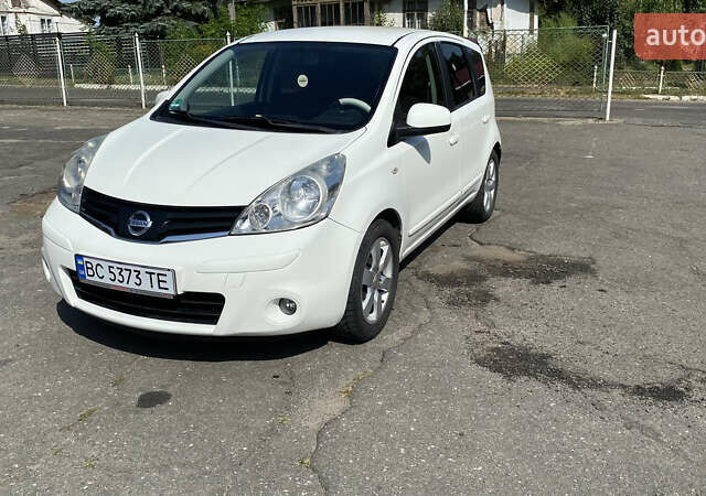 Белый Ниссан Ноут, объемом двигателя 1.39 л и пробегом 152 тыс. км за 5300 $, фото 1 на Automoto.ua