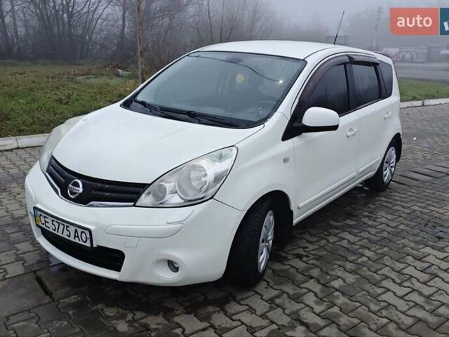 Белый Ниссан Ноут, объемом двигателя 1.6 л и пробегом 155 тыс. км за 7000 $, фото 2 на Automoto.ua