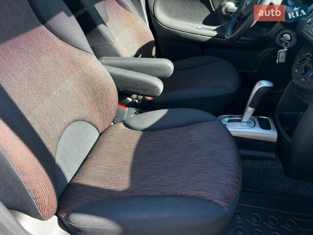 Белый Ниссан Ноут, объемом двигателя 1.6 л и пробегом 80 тыс. км за 8400 $, фото 24 на Automoto.ua