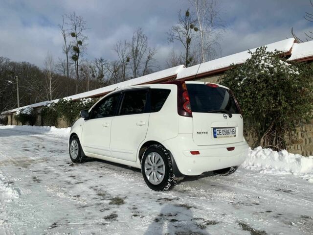 Белый Ниссан Ноут, объемом двигателя 1.6 л и пробегом 155 тыс. км за 6800 $, фото 2 на Automoto.ua
