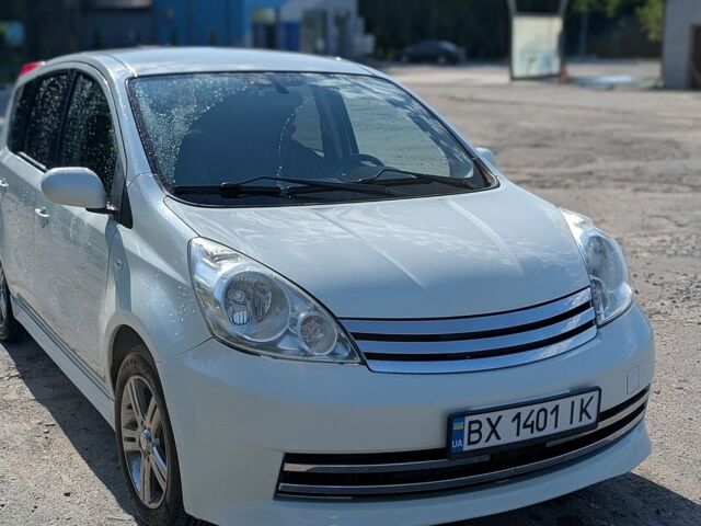 Білий Ніссан Ноут, об'ємом двигуна 1.4 л та пробігом 119 тис. км за 6200 $, фото 1 на Automoto.ua