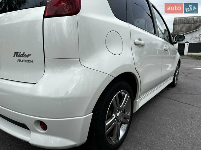Білий Ніссан Ноут, об'ємом двигуна 1.6 л та пробігом 104 тис. км за 7600 $, фото 13 на Automoto.ua