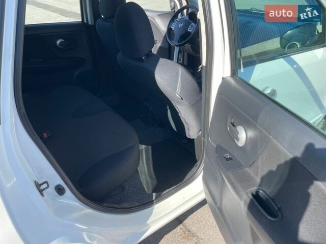 Белый Ниссан Ноут, объемом двигателя 1.6 л и пробегом 279 тыс. км за 6490 $, фото 18 на Automoto.ua