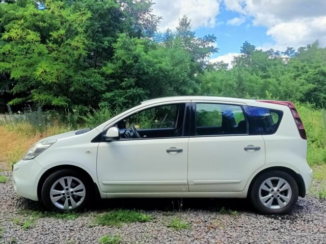 Білий Ніссан Ноут, об'ємом двигуна 1.6 л та пробігом 179 тис. км за 7300 $, фото 23 на Automoto.ua