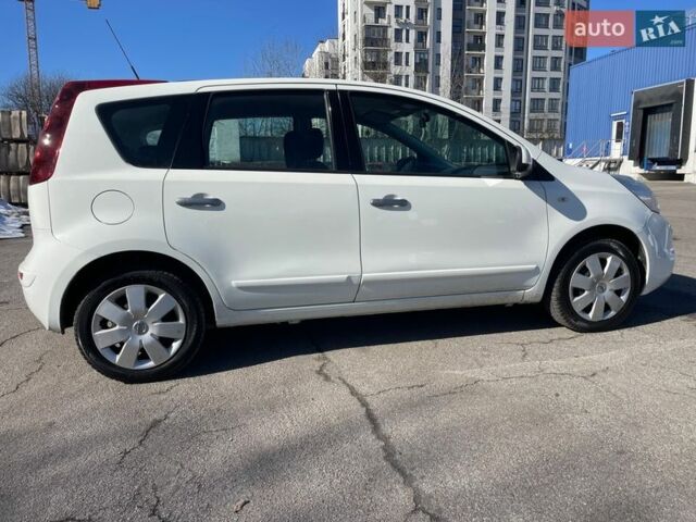 Белый Ниссан Ноут, объемом двигателя 1.6 л и пробегом 279 тыс. км за 6490 $, фото 32 на Automoto.ua
