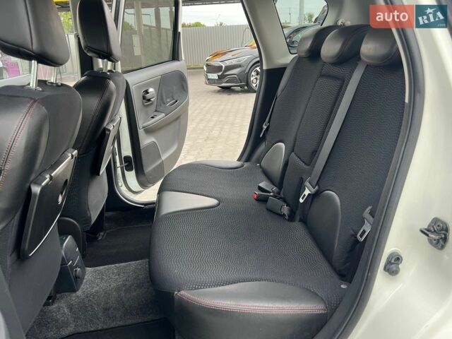 Белый Ниссан Ноут, объемом двигателя 1.6 л и пробегом 150 тыс. км за 7950 $, фото 69 на Automoto.ua