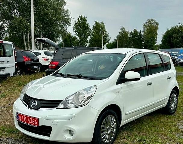 Білий Ніссан Ноут, об'ємом двигуна 1.4 л та пробігом 151 тис. км за 6000 $, фото 1 на Automoto.ua