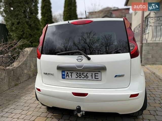 Белый Ниссан Ноут, объемом двигателя 1.46 л и пробегом 255 тыс. км за 4400 $, фото 17 на Automoto.ua
