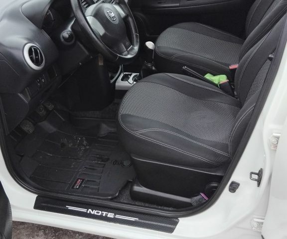 Белый Ниссан Ноут, объемом двигателя 1.5 л и пробегом 299 тыс. км за 6000 $, фото 5 на Automoto.ua