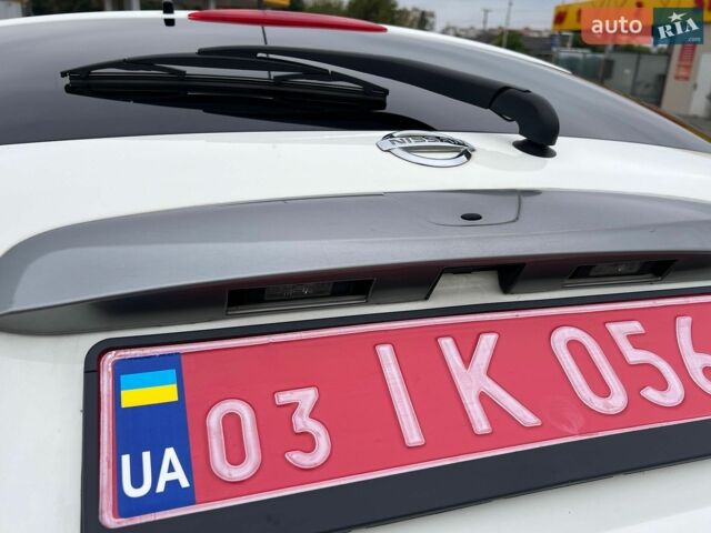 Белый Ниссан Ноут, объемом двигателя 1.6 л и пробегом 150 тыс. км за 7950 $, фото 32 на Automoto.ua