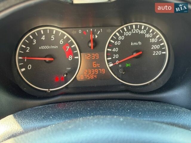 Білий Ніссан Ноут, об'ємом двигуна 1.6 л та пробігом 233 тис. км за 7000 $, фото 13 на Automoto.ua