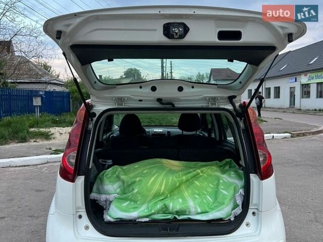 Белый Ниссан Ноут, объемом двигателя 1.39 л и пробегом 238 тыс. км за 6300 $, фото 8 на Automoto.ua