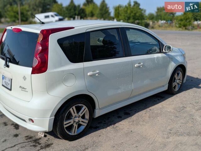 Білий Ніссан Ноут, об'ємом двигуна 1.4 л та пробігом 119 тис. км за 6200 $, фото 3 на Automoto.ua