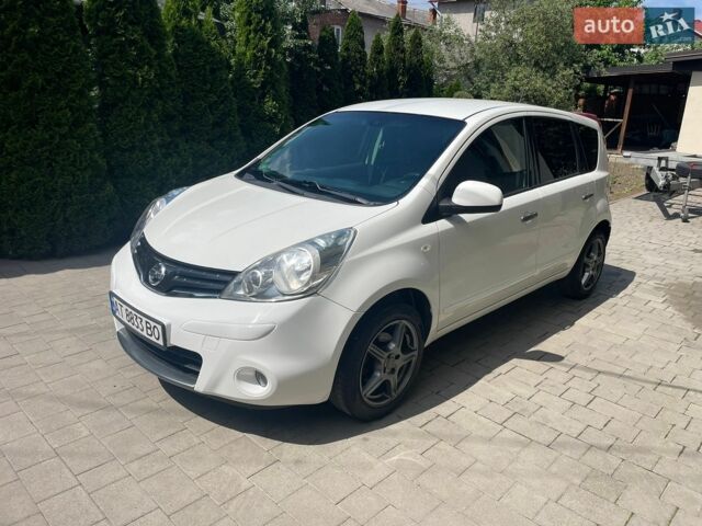 Білий Ніссан Ноут, об'ємом двигуна 1.6 л та пробігом 117 тис. км за 6900 $, фото 1 на Automoto.ua