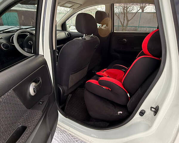 Белый Ниссан Ноут, объемом двигателя 1.5 л и пробегом 108 тыс. км за 6200 $, фото 14 на Automoto.ua