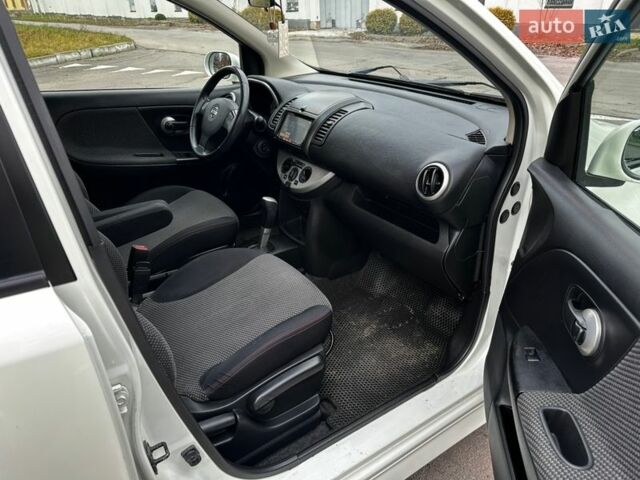 Белый Ниссан Ноут, объемом двигателя 1.5 л и пробегом 105 тыс. км за 6999 $, фото 16 на Automoto.ua