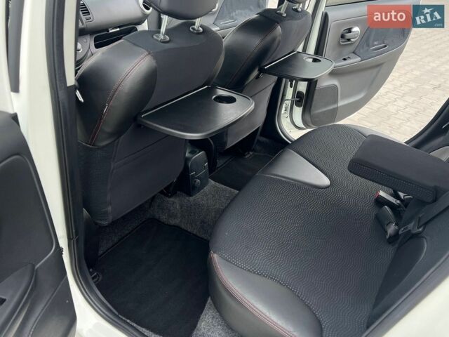 Белый Ниссан Ноут, объемом двигателя 1.6 л и пробегом 150 тыс. км за 7950 $, фото 65 на Automoto.ua