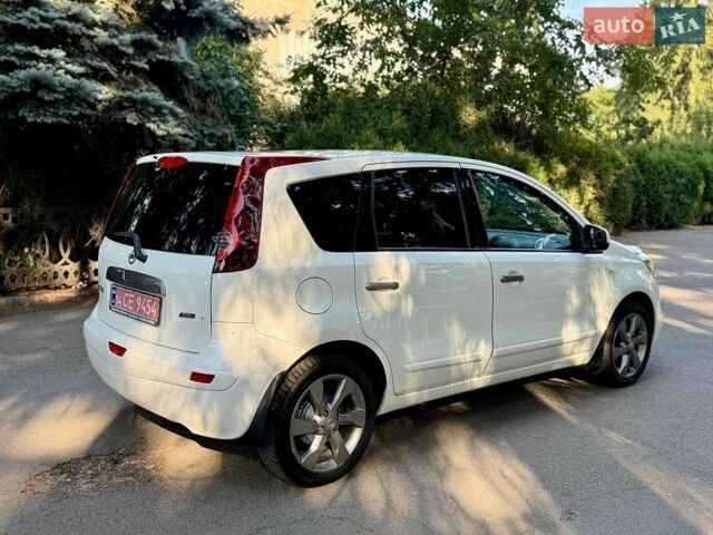 Білий Ніссан Ноут, об'ємом двигуна 1.4 л та пробігом 171 тис. км за 6200 $, фото 8 на Automoto.ua