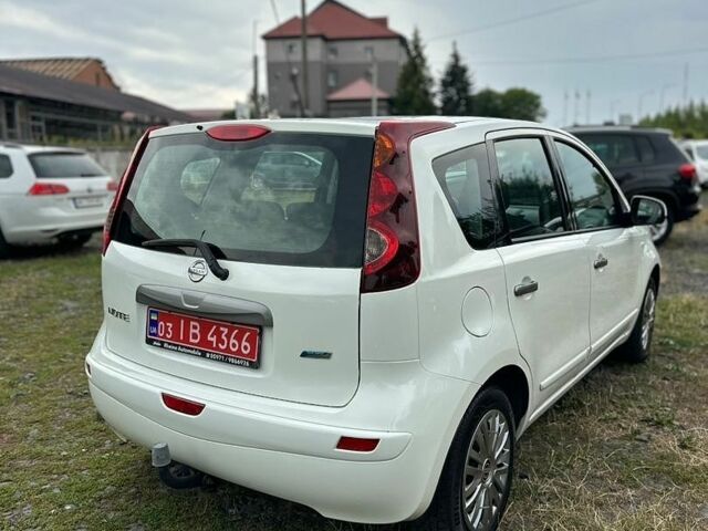 Білий Ніссан Ноут, об'ємом двигуна 1.4 л та пробігом 151 тис. км за 6000 $, фото 12 на Automoto.ua