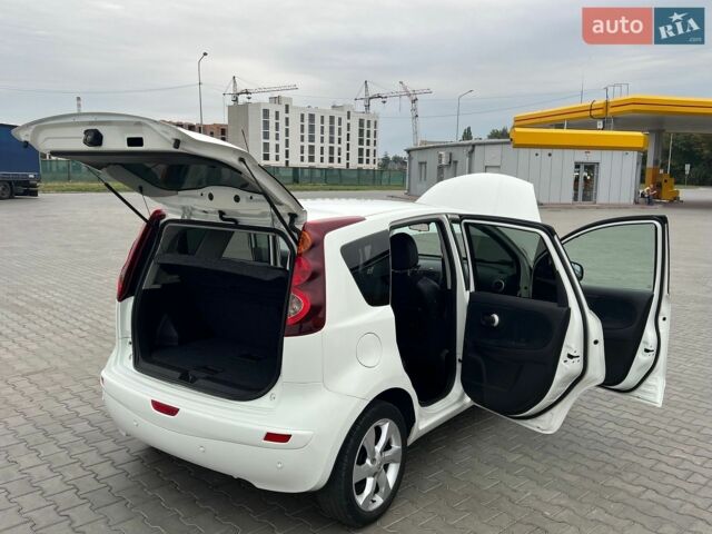 Белый Ниссан Ноут, объемом двигателя 1.6 л и пробегом 150 тыс. км за 7950 $, фото 107 на Automoto.ua