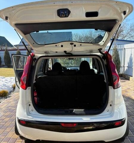 Білий Ніссан Ноут, об'ємом двигуна 1.6 л та пробігом 233 тис. км за 7000 $, фото 7 на Automoto.ua