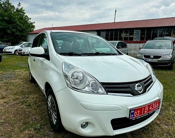 Білий Ніссан Ноут, об'ємом двигуна 1.4 л та пробігом 151 тис. км за 6000 $, фото 3 на Automoto.ua