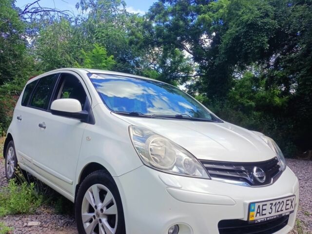 Білий Ніссан Ноут, об'ємом двигуна 1.6 л та пробігом 179 тис. км за 7300 $, фото 21 на Automoto.ua