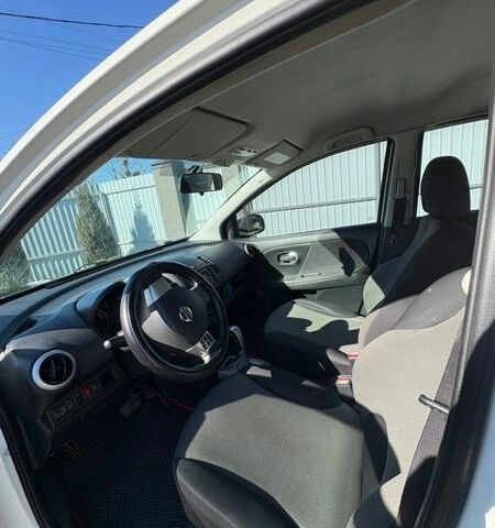 Білий Ніссан Ноут, об'ємом двигуна 1.6 л та пробігом 233 тис. км за 7000 $, фото 3 на Automoto.ua