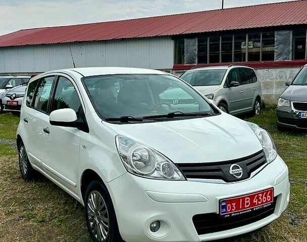 Білий Ніссан Ноут, об'ємом двигуна 1.4 л та пробігом 151 тис. км за 6000 $, фото 2 на Automoto.ua