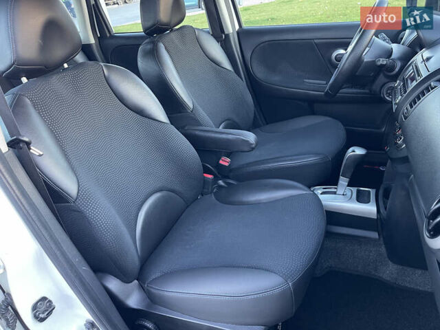 Білий Ніссан Ноут, об'ємом двигуна 1.6 л та пробігом 187 тис. км за 7500 $, фото 11 на Automoto.ua