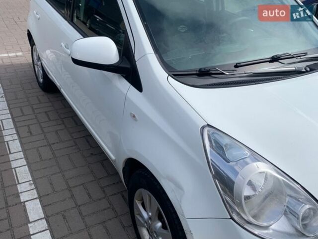 Белый Ниссан Ноут, объемом двигателя 1.6 л и пробегом 111 тыс. км за 7800 $, фото 1 на Automoto.ua