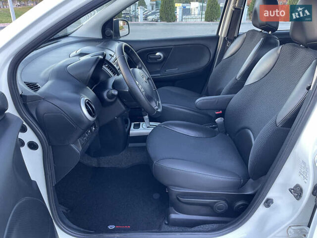 Білий Ніссан Ноут, об'ємом двигуна 1.6 л та пробігом 187 тис. км за 7500 $, фото 14 на Automoto.ua